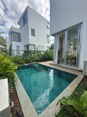 Outdoor pool - Casa Bella Vita (Anjuna)