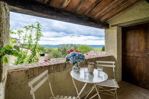 屋外ダイニングエリア