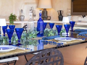 Dining - Wonderful private villa with WIFI, private pool, A/C, TV, patio, pets allowed and panoramic view (Olbia)