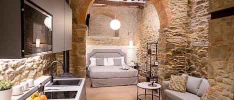 1 bedroom, travel crib, free WiFi