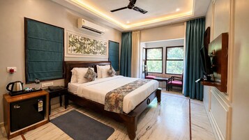 Ropa de cama de alta calidad, minibar, escritorio y wifi gratis 