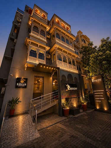 The Crescent Udaipur | Boutique Hotel Near Lake Pichola
