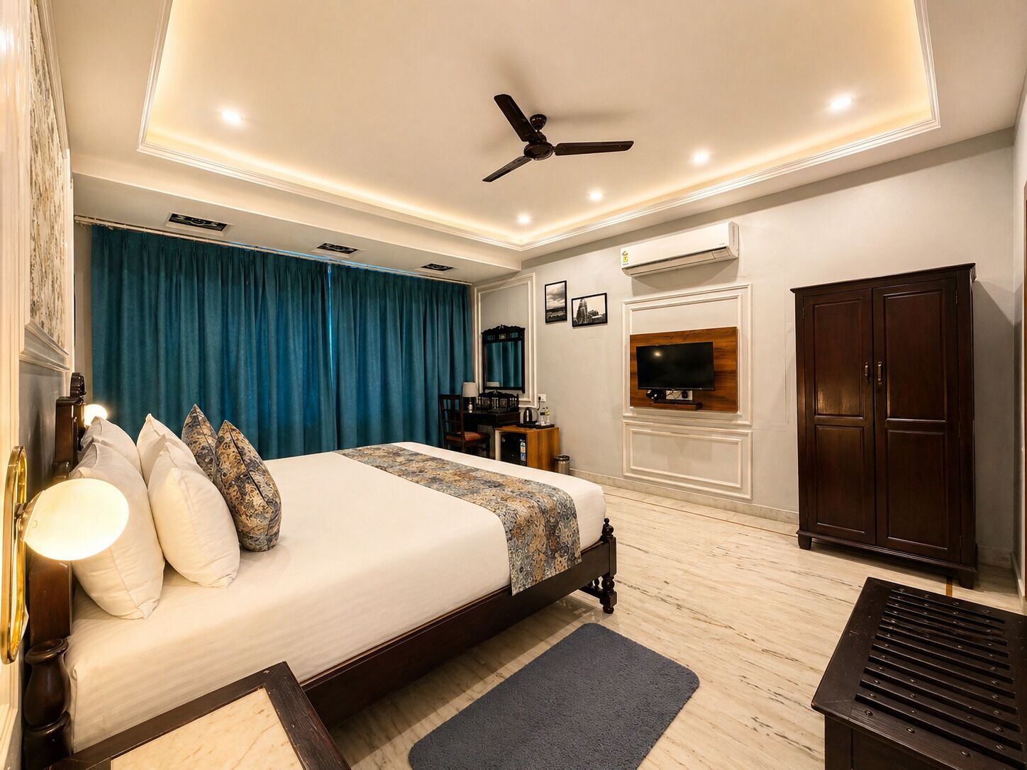 Flamingo Twin Bed Room Lake View | เครื่องนอนระดับพรีเมียม, มินิบาร์, โต๊ะทำงาน, Wi-Fi ฟรี