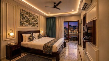 Ropa de cama de alta calidad, minibar, escritorio y wifi gratis