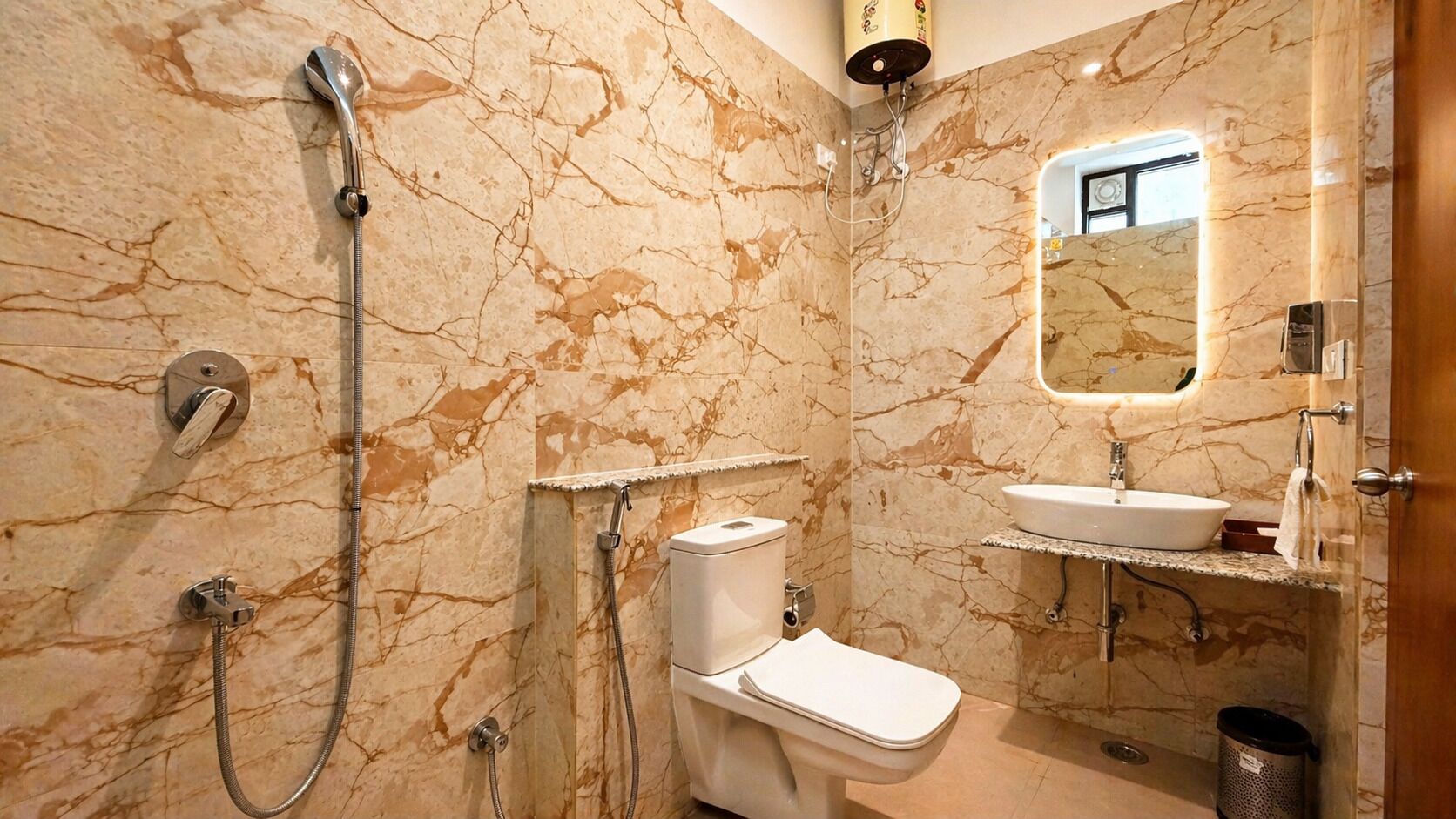 Deluxe Room Non View | Bathroom | Shower, free toiletries, hair dryer, slippers