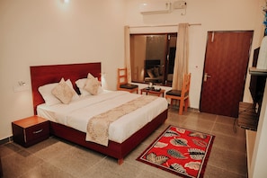 Superior Double Room, Balcony, Mountain View | Free WiFi