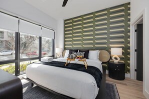 2 bedrooms, desk, free WiFi, bed sheets