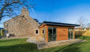 House, Smoking