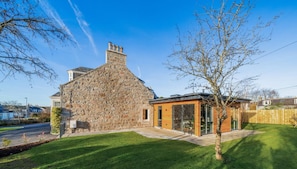 5 habitaciones y escritorio 