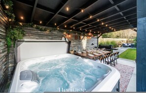 House | 5 bedrooms, desk - Blythewood Aberdeenshire Luxury House With Hot Tub (Inverurie)