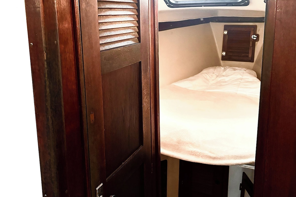 Cabin, Patio, Bay View | Down comforters, laptop workspace, WiFi (free), individually decorated