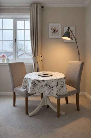 تناول الطعام