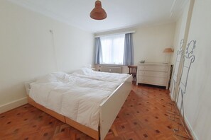 1 bedroom, iron/ironing board, free WiFi