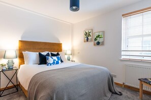 2 bedrooms, iron/ironing board, WiFi, bed sheets - Ness Station, Inverness (Inverness)