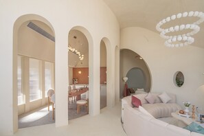 Interior detail - Qi Meng Rainbow bridge branch (Shanghai)