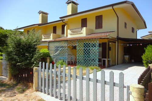 Angenehme Villa in Porto Santa Margherita