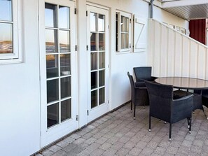 Outdoor dining - Seaside Haven With Views - By Traum Ferienwohnungen (Sydlangeland)