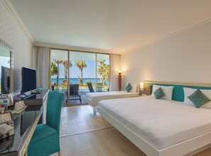 Executive kamer | Luxe beddengoed, een gratis minibar, individueel gedecoreerd