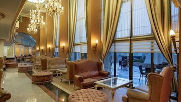 บริเวณนั่งเล่นที่ล็อบบี้