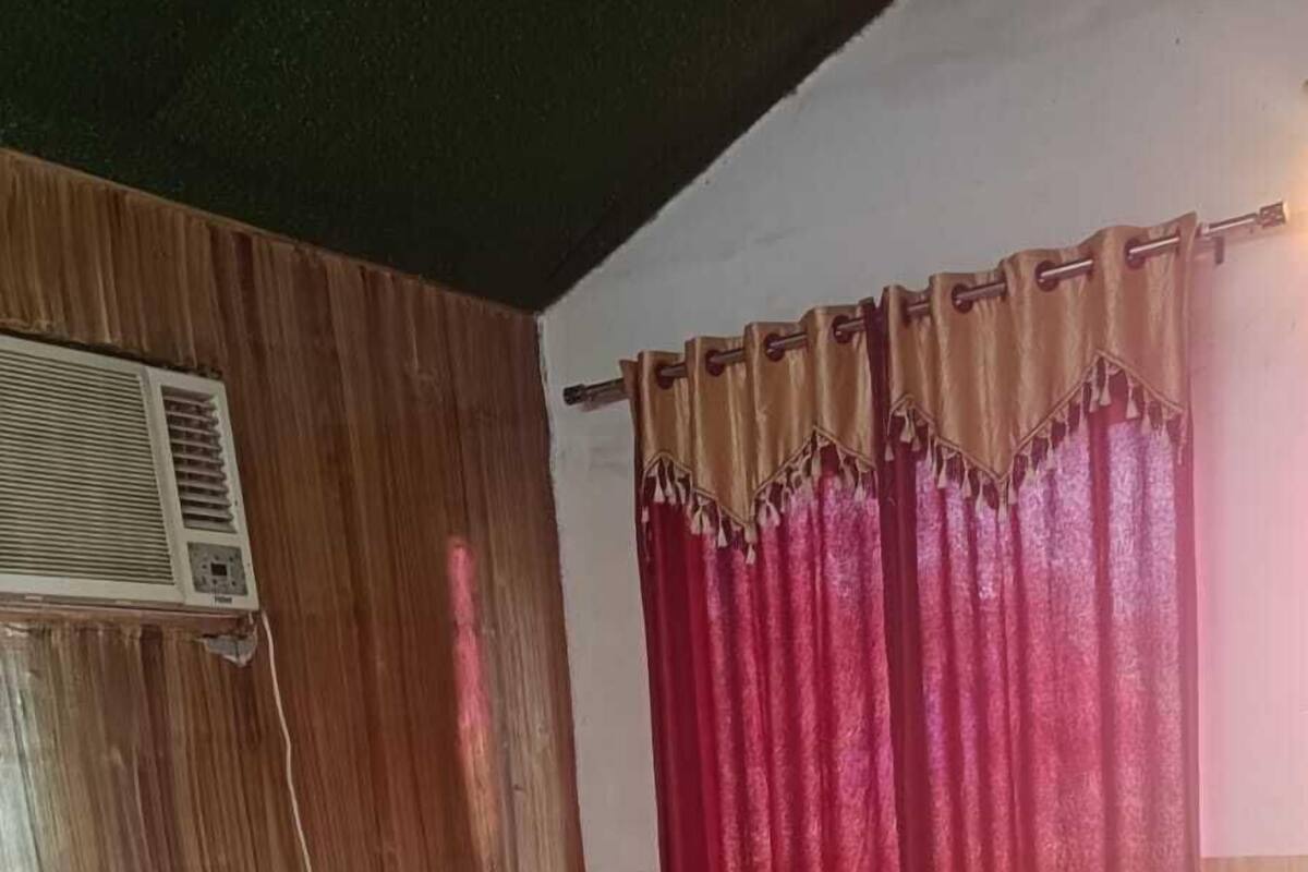 Deluxe Room | Free WiFi, bed sheets