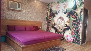 Deluxe Room - Krishna Raja Ji Downtown By GRB (Ganga Bhogpur Talla)