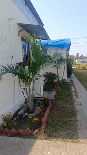 Exterior - Krishna Raja Ji Downtown By GRB (Ganga Bhogpur Talla)