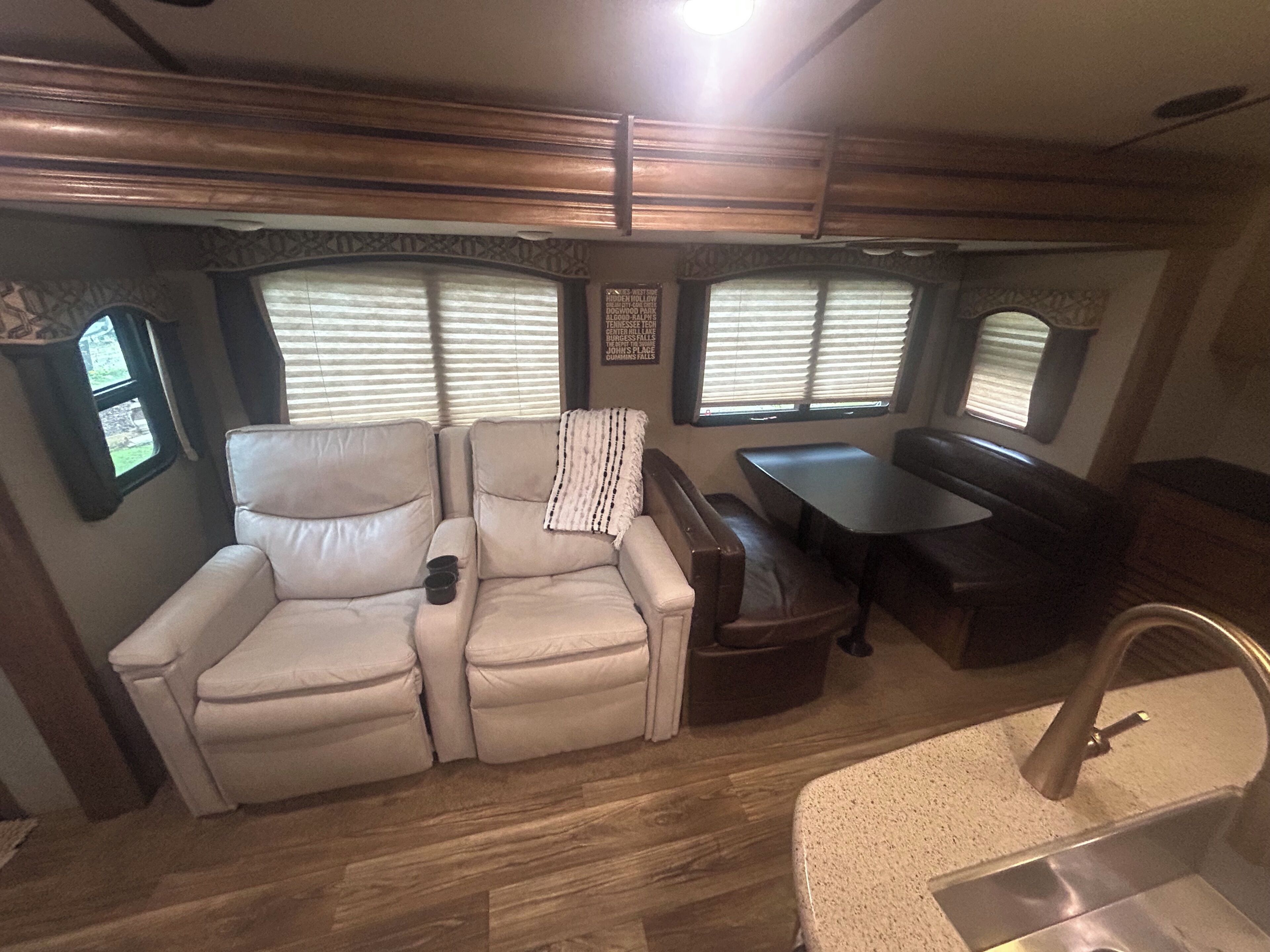 Cozy Smoky Mtn Rv With Wifi And Heat/ac Near Cades Cove - 타운센드