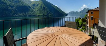 Elegant Lake View Apartment (UNIQUE GANDRIA ATTIC)
