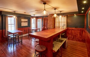 House, Accessible | 6 bedrooms - Home Near Hiking Biking w Hottub 6 Bedrooms (Bennington)