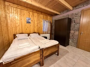 Basic Double or Twin Room, Mountain View | Free WiFi - Family Hotel Parnas 2250 (Kazbegi)
