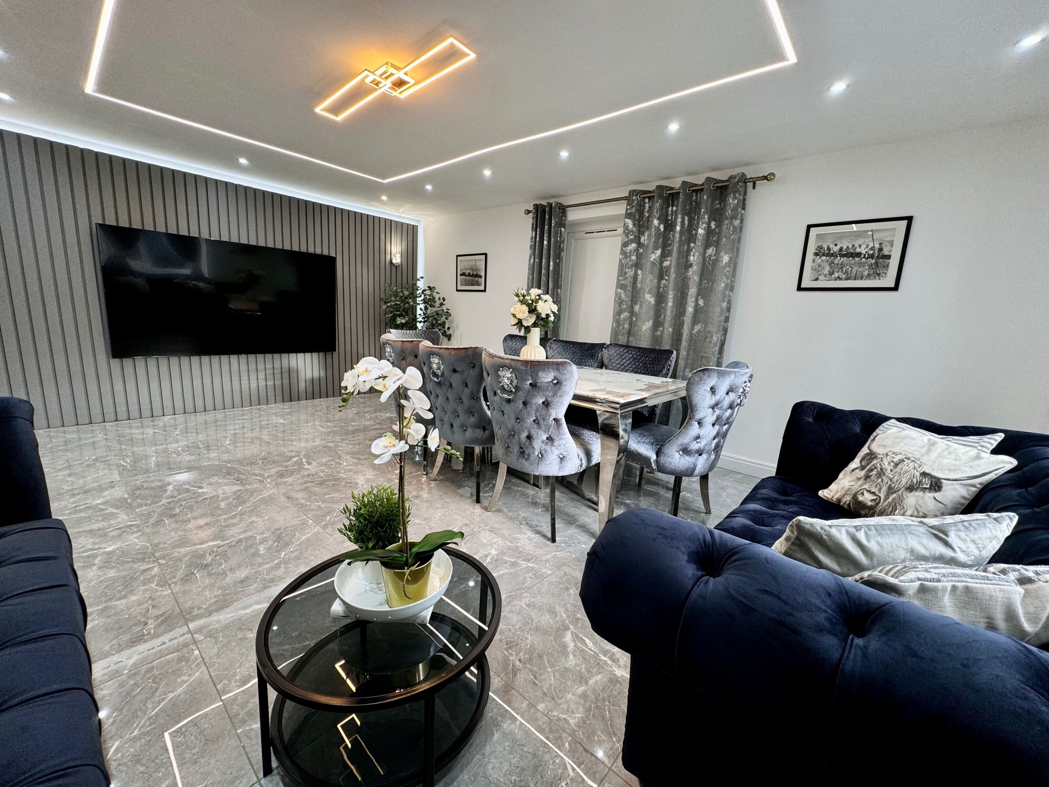 Villa | Living area | Fireplace