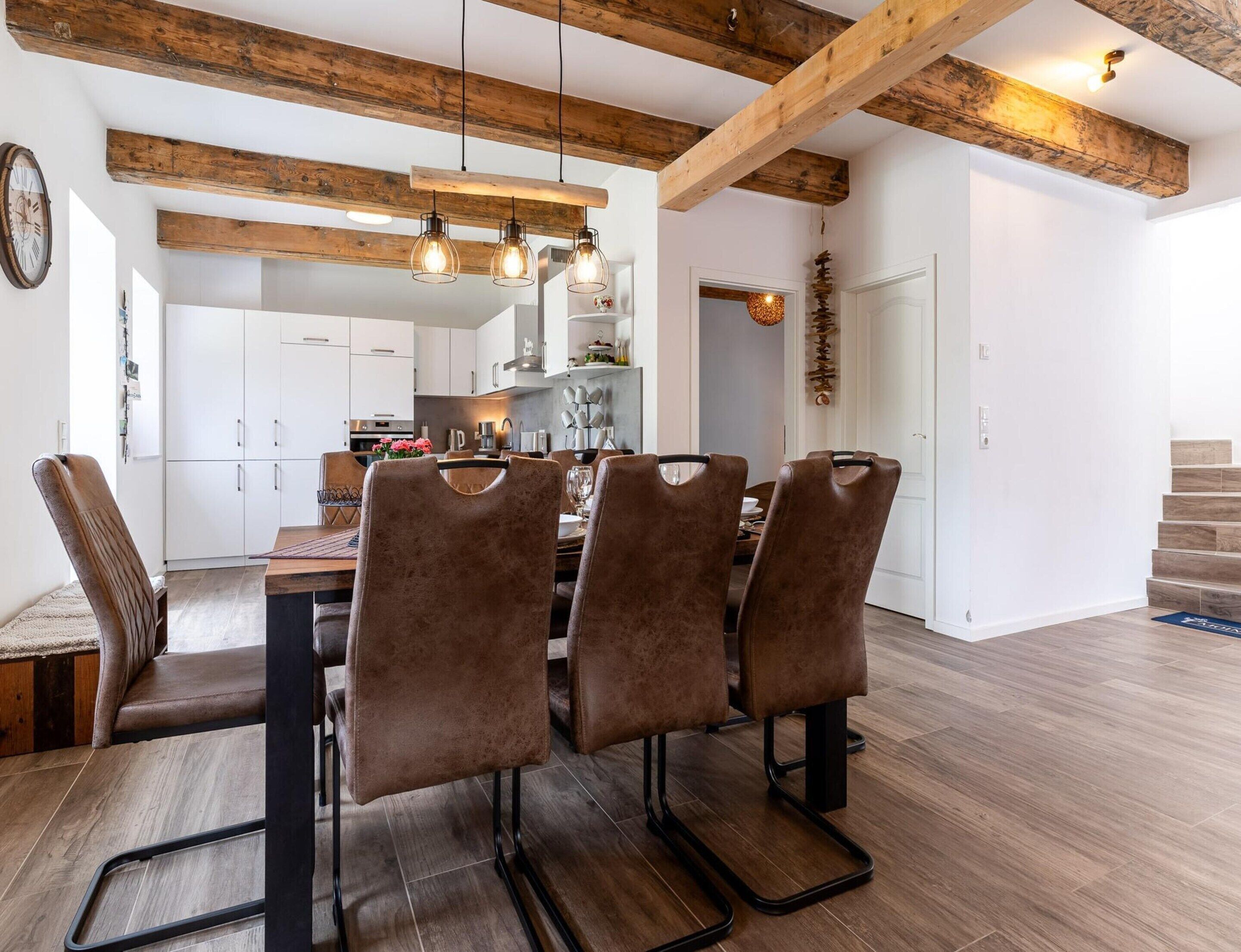 House | Dining