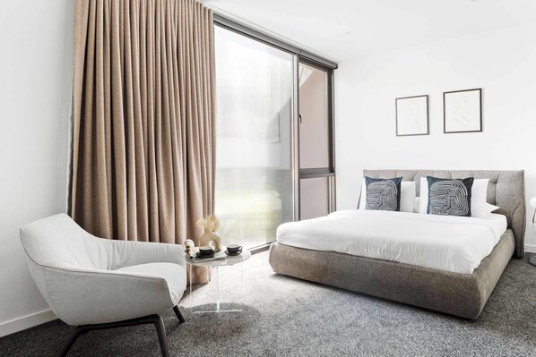 3 bedrooms, desk, iron/ironing board, WiFi