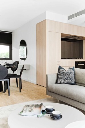 TV, fireplace, offices