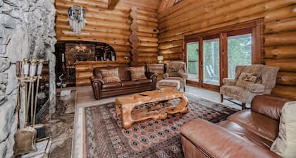 Timber Shores - 4000 sq ft waterfront dream cabin
