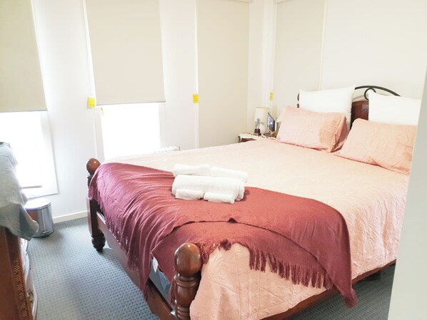 1 bedroom, iron/ironing board, WiFi, bed sheets