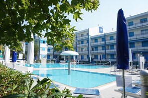 LĂ€genhet | Pool | Utomhuspool