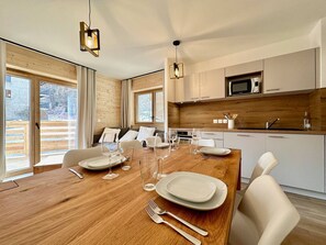 Réfrigérateur, micro-ondes, four, lave-vaisselle