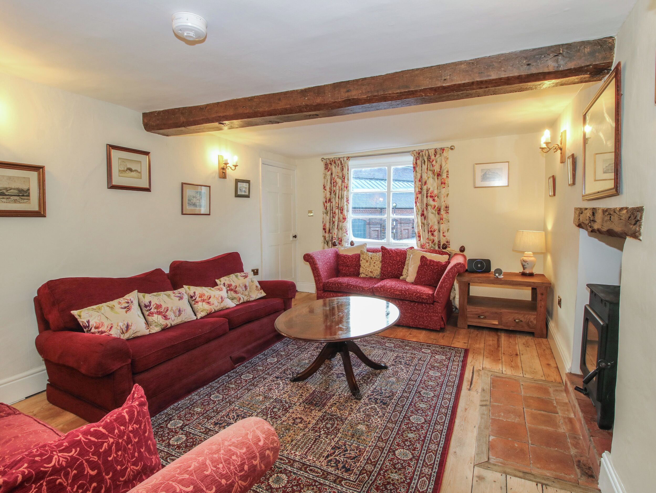 34 The Wharfage, Pet Friendly, With Open Fire In Ironbridge - Telford