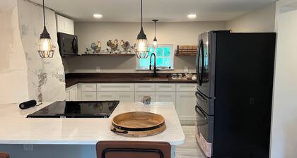 Quaint and Cozy 3-bedroom home loaded with charm and amenities in Coalmont