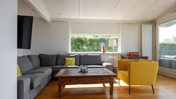 House | Living room