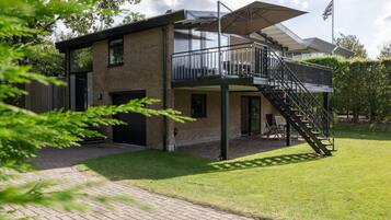 House | Exterior