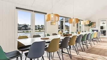 House | Dining