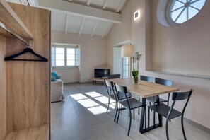 Deluxe Apartment, Sea View | Living area - Campetti (Genoa)