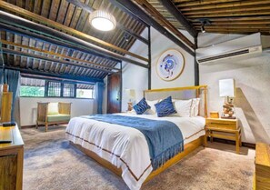 Chambre Simple Confort, patio, vue colline | Bureau, chambres insonorisées, Wi-Fi gratuit, draps fournis