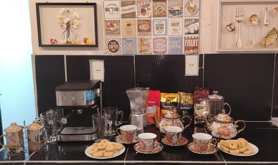 Hostal Deluxe Py offers you comfort, friendliness and