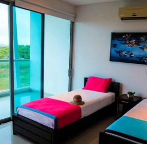 2 quartos, ferros/tábuas de passar roupa, Wi-Fi, roupa de cama