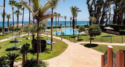 Beachfront Apartment -don Juan Manilva