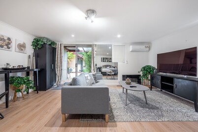 Central & Tranquil Home + Private Studio in Inner South Canberra