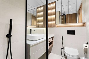 House - Charming Studio in Arjan With Pool and gym (Dubai)
